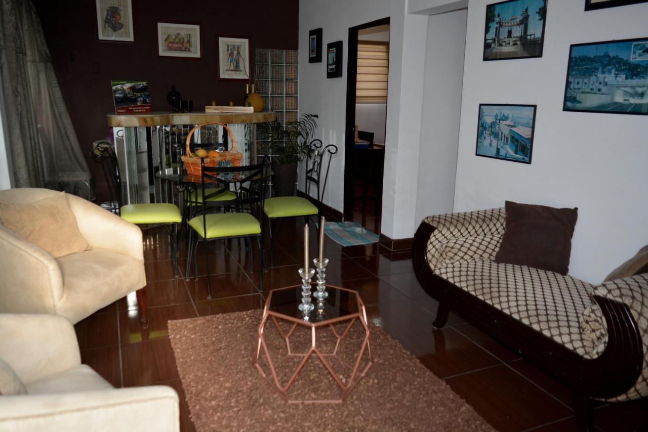 גוויאקיל Hostal Villa 97 מראה חיצוני תמונה