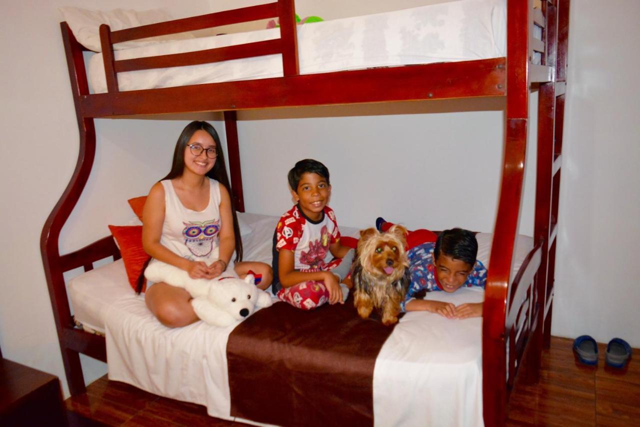 גוויאקיל Hostal Villa 97 מראה חיצוני תמונה