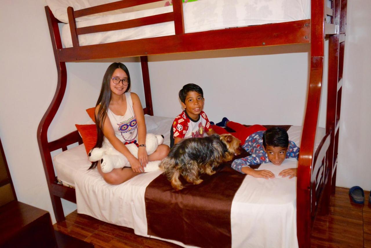 גוויאקיל Hostal Villa 97 מראה חיצוני תמונה