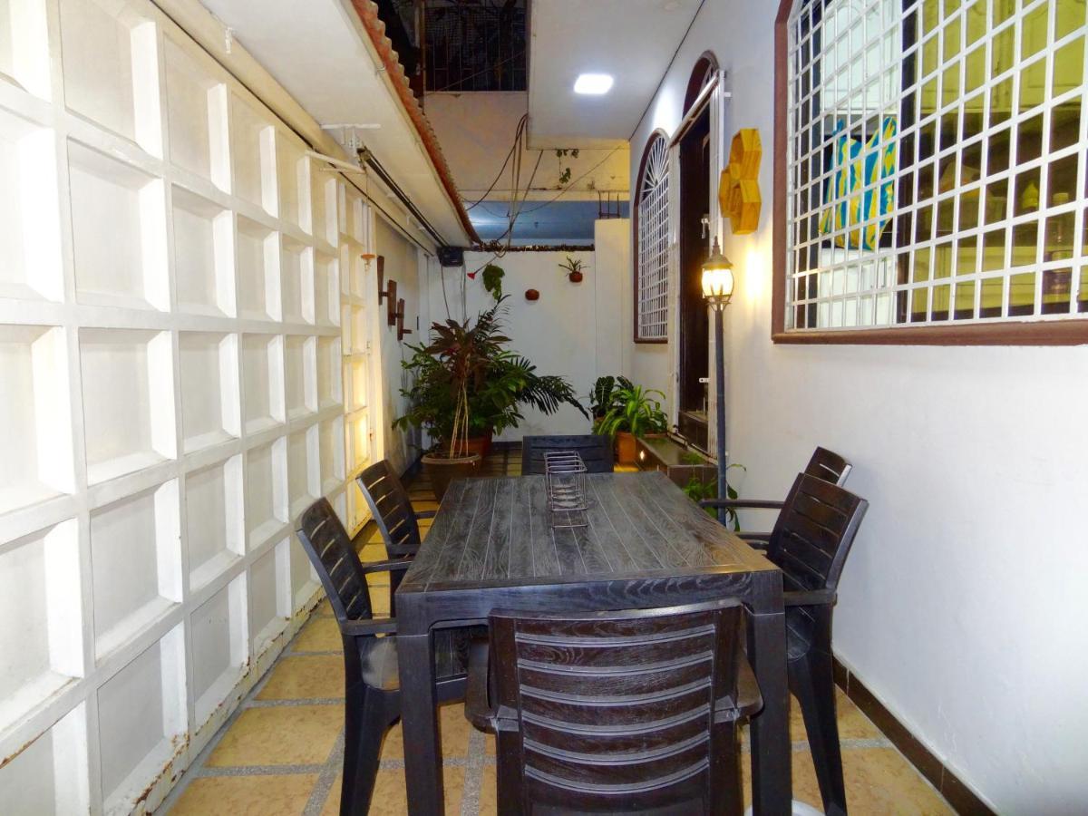 גוויאקיל Hostal Villa 97 מראה חיצוני תמונה