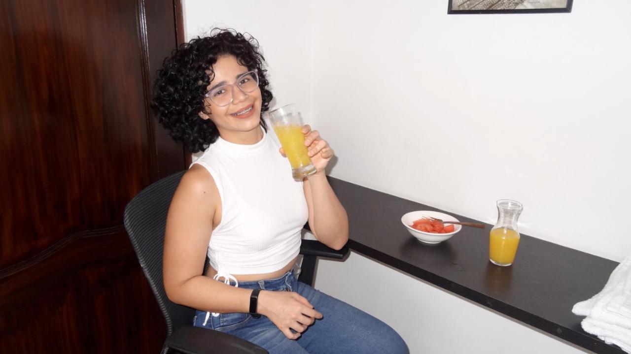 גוויאקיל Hostal Villa 97 מראה חיצוני תמונה