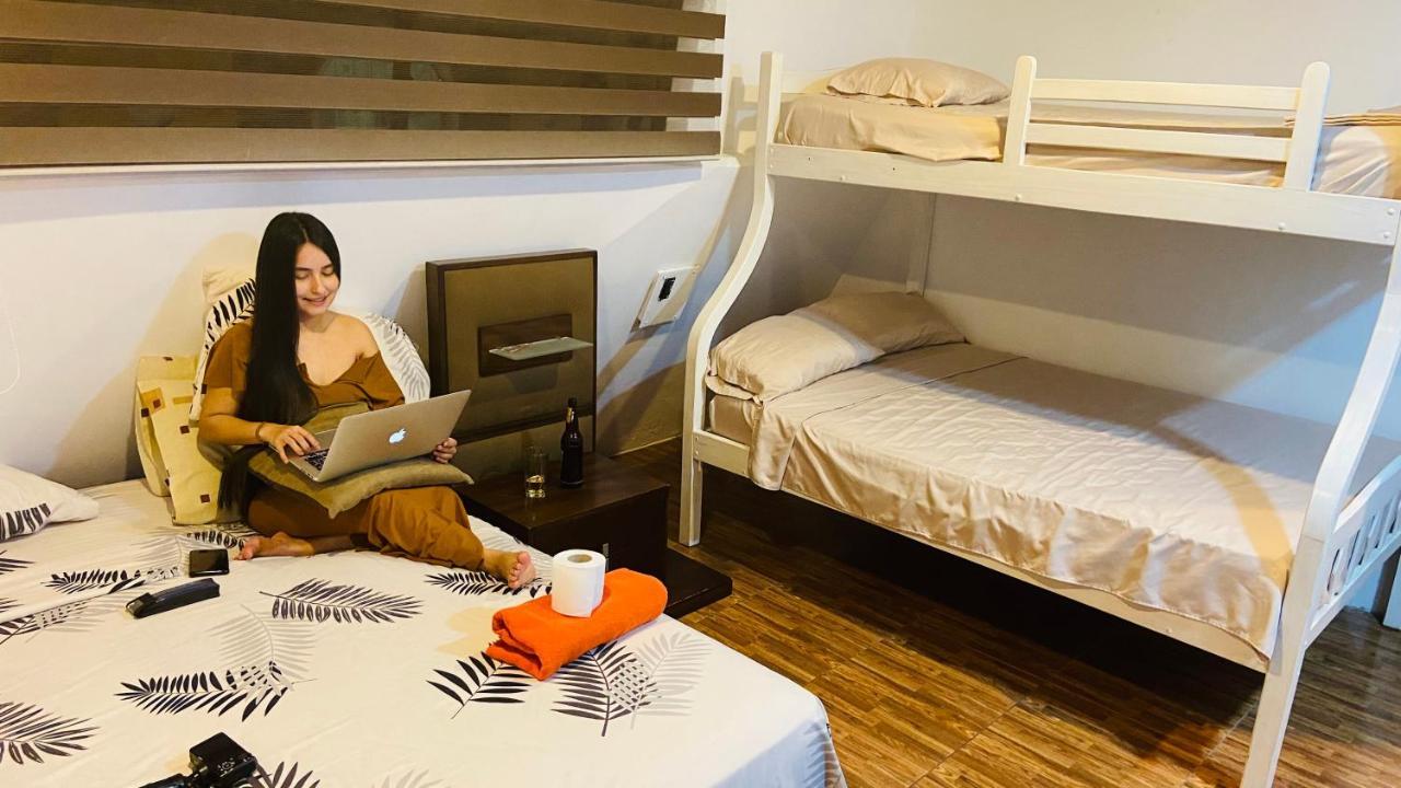 גוויאקיל Hostal Villa 97 מראה חיצוני תמונה